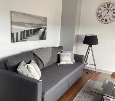 Donville-les-Bains Apartment | Donville vue sur la mer
