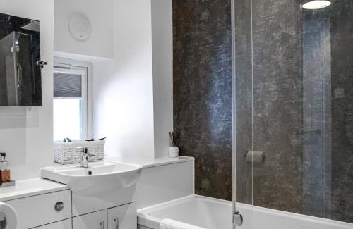 Eyemouth House | Doodles Holiday Home