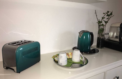 Wiesbaden Apartment | Doppel Zimmer 1 - Stadtmitte Wiesbaden