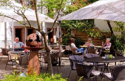 Sankt Martin House | Doppelzimmer, Dusche, WC, Nichtraucher - Hotel-restaurant St. Martiner Castell