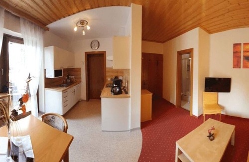 Villach Bed & Breakfast | Doppelzimmer mit Balkon - Pension Mühlenheim