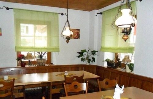 Seebach Apartment | Doppelzimmer mit Dusche und WC