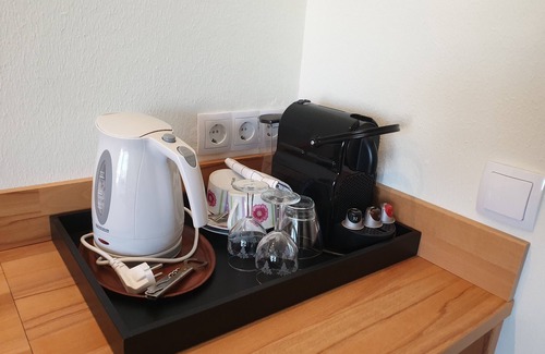 Bad Krozingen Apartment | Doppelzimmer Nr. 5 mit Balkon
