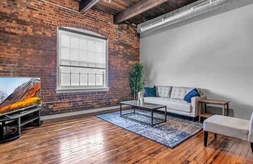 Buffalo Apartment | Dorian 404 · Luxury 2 bedroom Loft Apartment w/ free parking