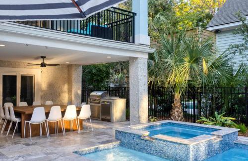 North Forest Beach House | Dory by AvantStay Walk to the Beach Luxe Home