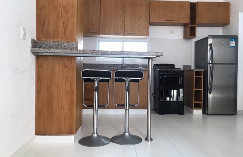 Higuey House | Dos Habitaciones Privadas En Apartamento Compartido