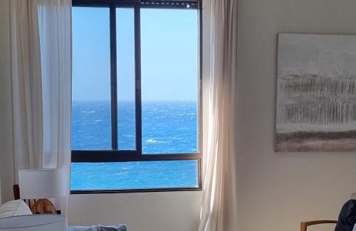 Los Abrigos Apartment | 'Dos Sirenas' Oceanfront Home
