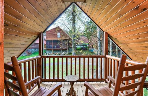 White Oak Lodge House | Dotties Place Hot Tub, Arcade, Resort Gameroom