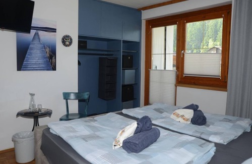 Klopein am Klopeiner See Bed & Breakfast | Double room 7 with balcony - Pension Eule