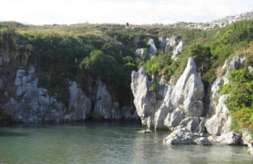 Luarca House | Double and single room - Oria Guesthouse 3