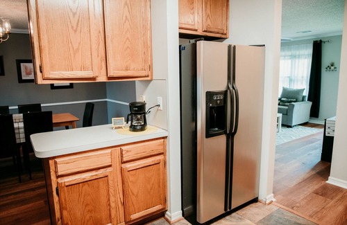 Sherwood House | Double Diamond Rentals - Awesome Neighborhood, AFB