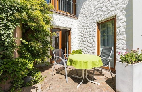 Gailingen Apartment | Double room 7 with shower and WC