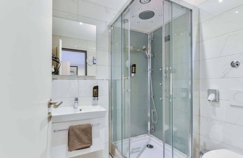 Opfingen House | Double room - Hotel Lumi
