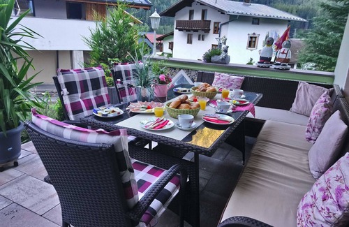 Oetz Apartment | Double room 2 - Haus Waldheim