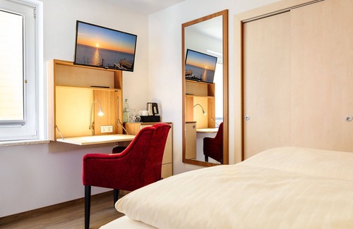 Helgoland House | Double room compact facing the island - Helgolandia Dependance
