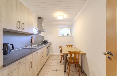 Meppen Apartment | Double Room for 2 Guests with 18m² in Meppen (95751)