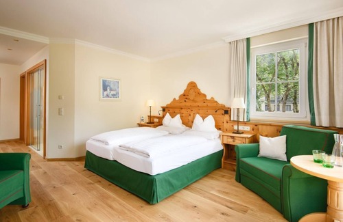 Dorfgastein Hotel | Double room for single occupancy with shower, WC - Römerhof, Landhotel