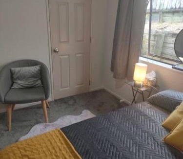 Hamilton House | Double Room Free WIFI