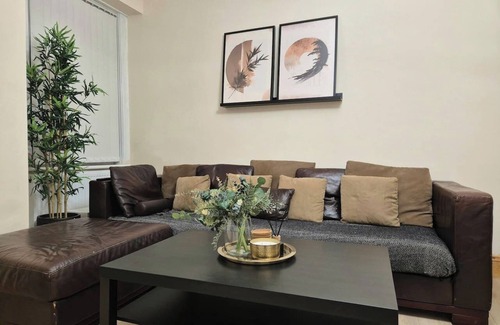 Cheetham Hill House | Double Room in Manchester near city Centre (3)