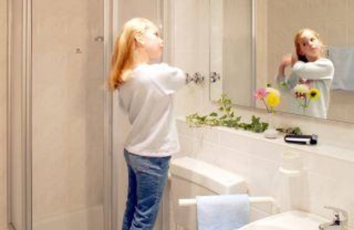 Bad Muenster am Stein-Ebernburg House | Double Room Shower/WC - Hotel BurgBlick