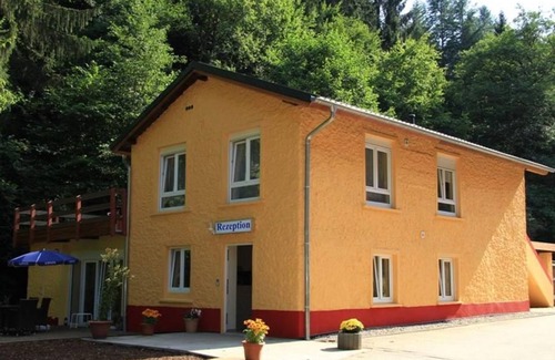 Wasserliesch House | Double room shower/WC - Cat. STANDARD - Waldhotel Albachmühle