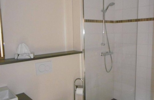 Gemund Bed & Breakfast | Double Room Shower/WC - Pension Zum alten Rathaus