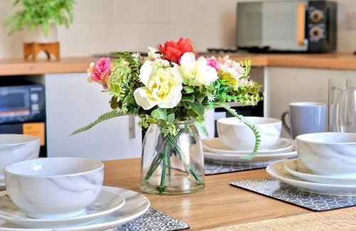 Burnley House | Double room Signature Ensuite with Bath RM 2