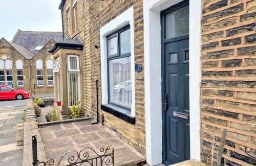 Burnley House | Double room Signature Ensuite with Bath RM 2