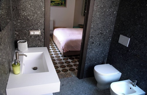 La Maddalena House | Double Room. The Garden. Rooms & Breakfast.