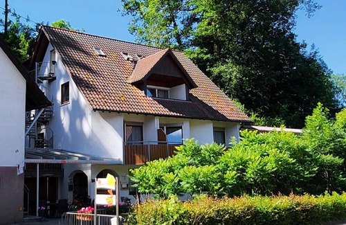 Ohlsbach Apartment | Double room with shower/WC - Gästehaus Tagescafe Eckenfels