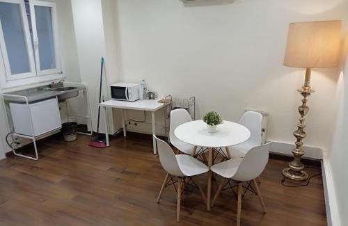 El Camp de l'Arpa del Clot House | Double Rooms Balmes-Padua