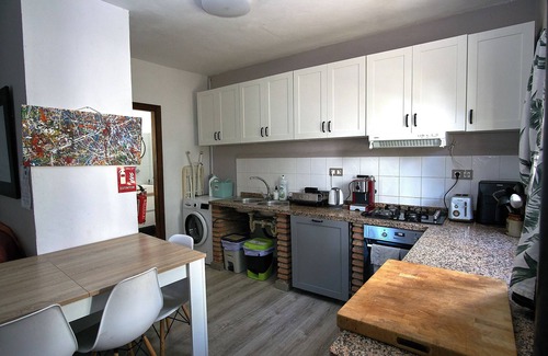 Alora House | Double & Twin room Unit-Close to Caminito del Rey! in a Beautiful, Rustic Finca