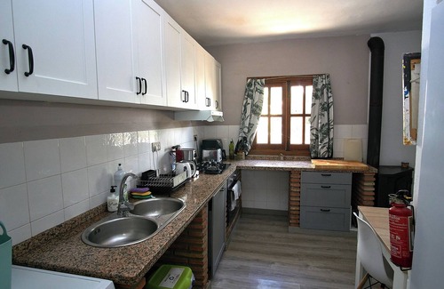 Alora House | Double & Twin room Unit-Close to Caminito del Rey! in a Beautiful, Rustic Finca