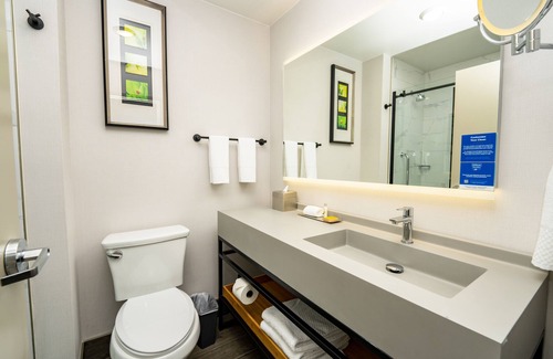 South San Francisco Hotel | DoubleTree by Hilton San Francisco South Airport Blvd