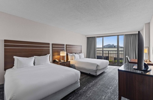 Atlantic Beach Hotel | DoubleTree by Hilton Atlantic Beach Oceanfront