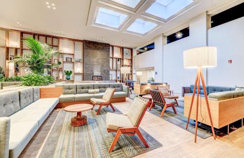 Cumberland Hotel | DoubleTree by Hilton Atlanta Windy Hill Ballpark