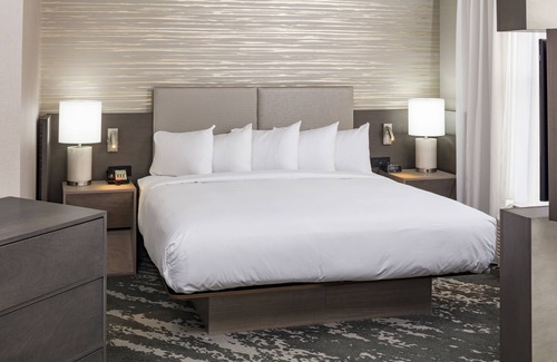 Chelsea Hotel | Doubletree By Hilton Boston Logan Airport Chelsea