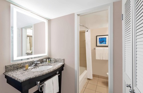Belcaro Hotel | DoubleTree by Hilton Denver Cherry Creek