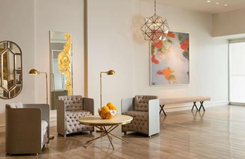 Dallas Hotel | DoubleTree by Hilton Hotel Dallas - Love Field
