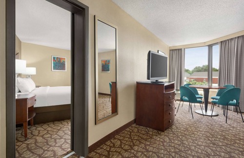 Jackson Hotel | DoubleTree by Hilton Hotel Jackson