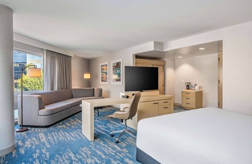 El Segundo Hotel | DoubleTree by Hilton LAX - El Segundo