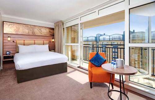 Surrey Docks Hotel | DoubleTree by Hilton London – Docklands Riverside