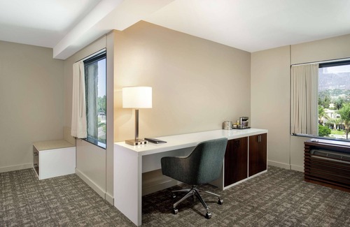 Monrovia Hotel | DoubleTree by Hilton Monrovia - Pasadena Area