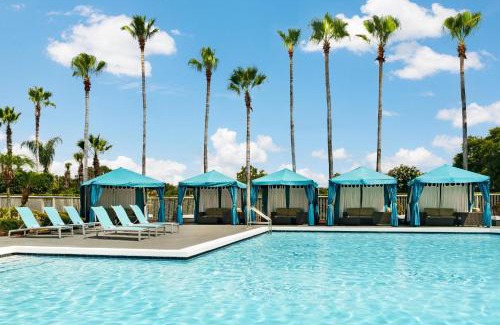 Airport North Hotel | DoubleTree by Hilton Orlando Airport Hotel
