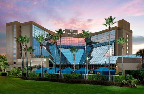 Airport North Hotel | DoubleTree by Hilton Orlando Airport Hotel
