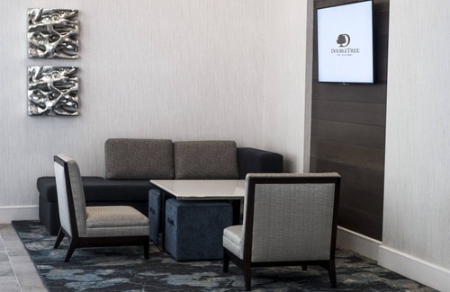 Rochester Hotel | DoubleTree by Hilton Rochester