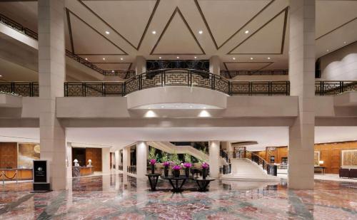 Pudong Hotel | DoubleTree by Hilton Shanghai Pudong - Present welcome cookie