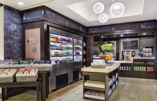 Crystal City Hotel | DoubleTree by Hilton Washington DC – Crystal City