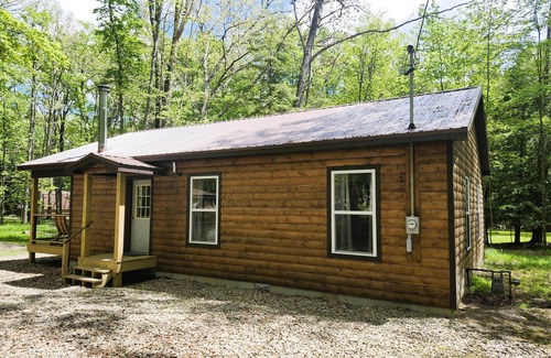 Tylersburg Cabin | Douglas Fir Cabin in the Woods