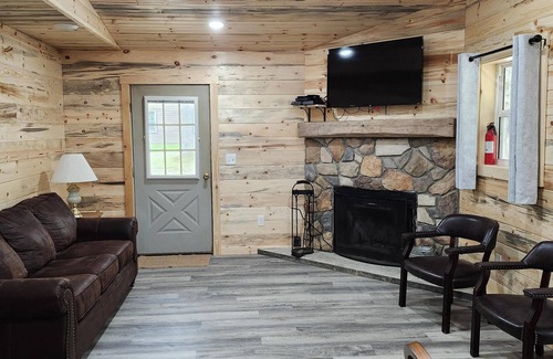 Tylersburg Cabin | Douglas Fir Cabin in the Woods